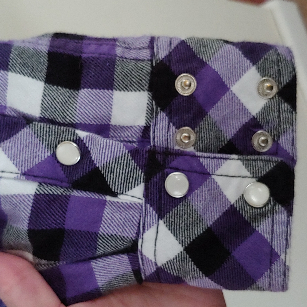 Plaid Shacket - Picture 5 of 6